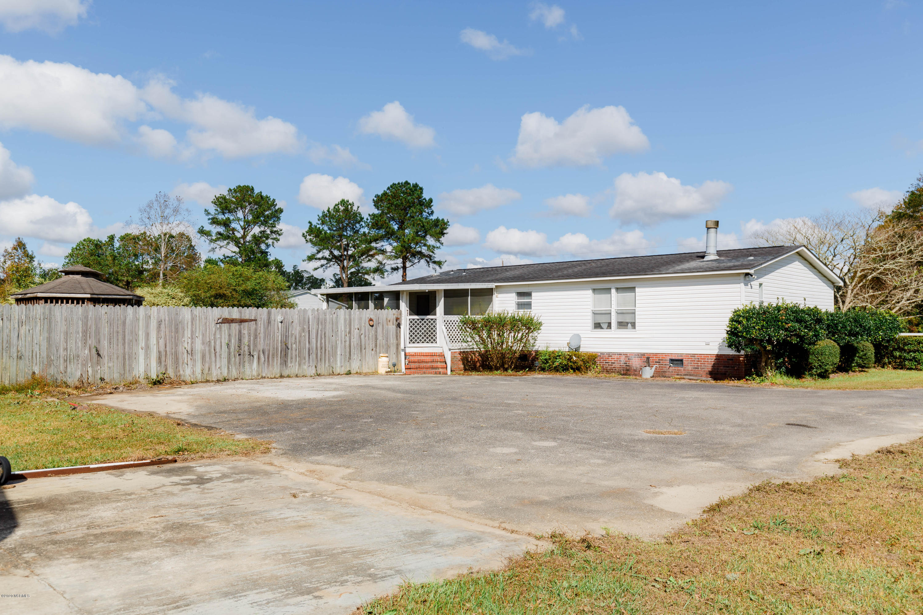 2455 Stout Road Northwest Ash, NC 28420 - Photo 6 of 26 9O7A4963
