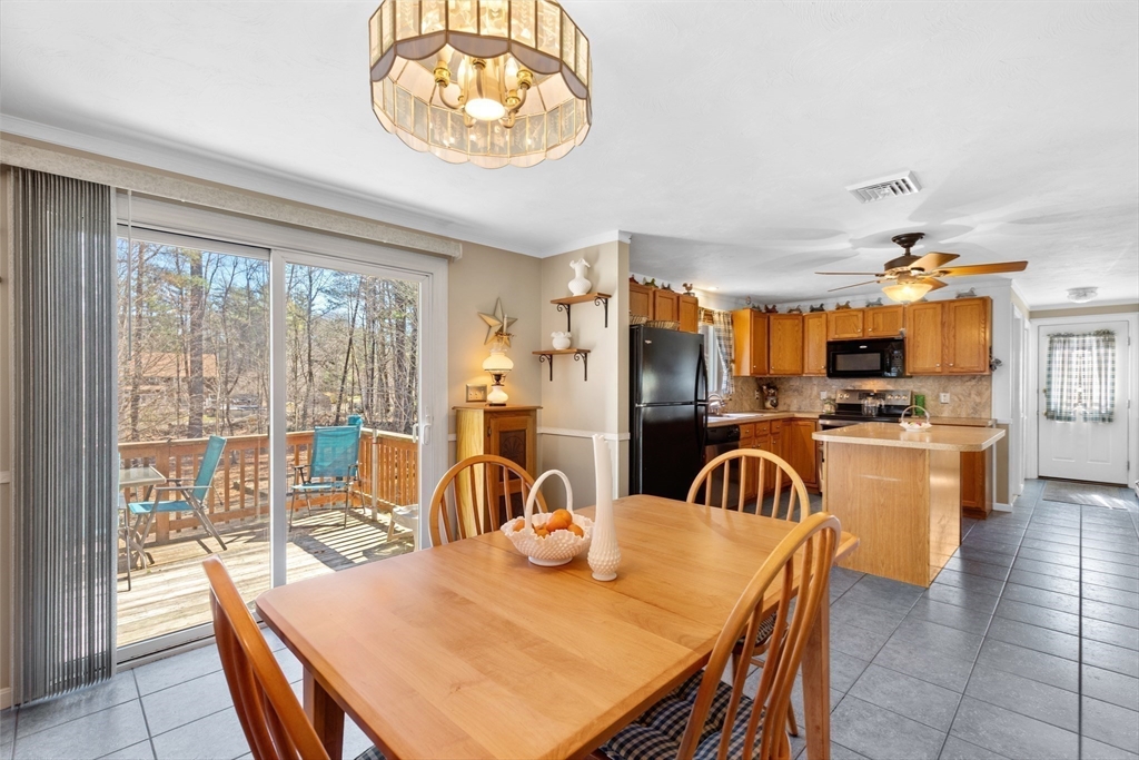 53 Stoney Weir Road Halifax, MA 02338 - Photo 12 of 39