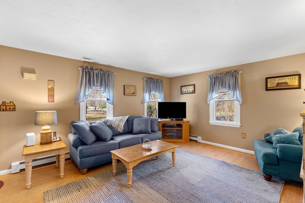 53 Stoney Weir Road Halifax, MA 02338 - Photo 14 of 39