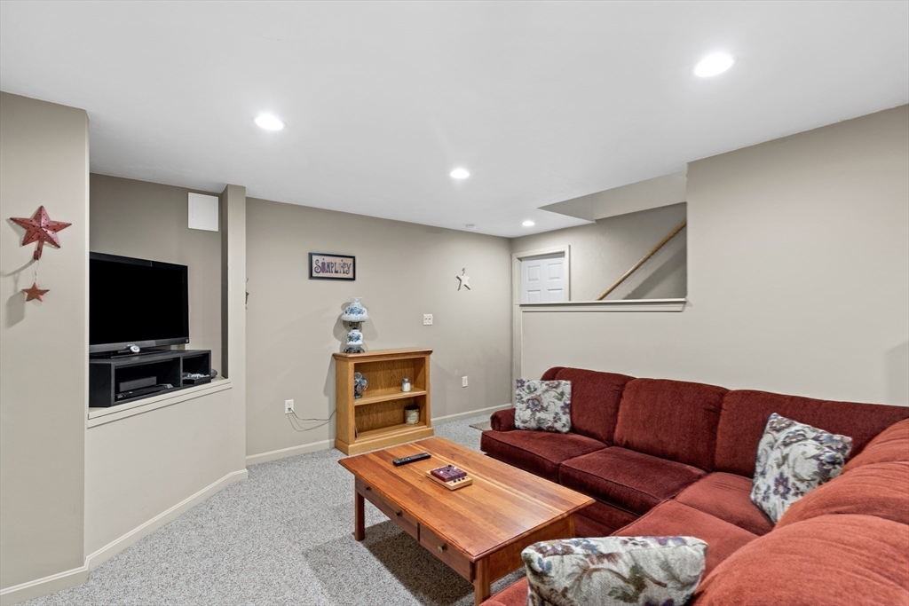 53 Stoney Weir Road Halifax, MA 02338 - Photo 33 of 39