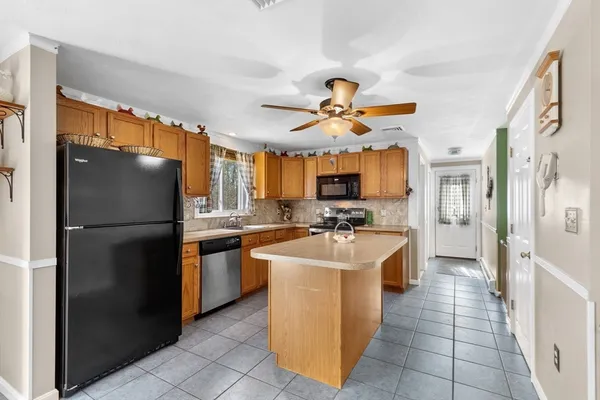 $630,000 | 53 Stoney Weir Road, Halifax, MA 02338