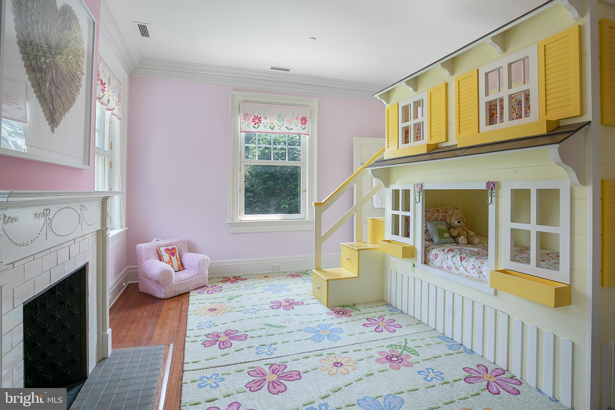 2727 Q Street Northwest Washington, DC 20007 - Photo 25 of 46 Bedroom