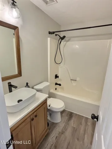 $1,895 | 3116 Beachview Drive, Ocean Springs, MS 39564