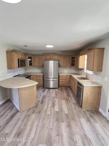 $1,895 | 3116 Beachview Drive, Ocean Springs, MS 39564