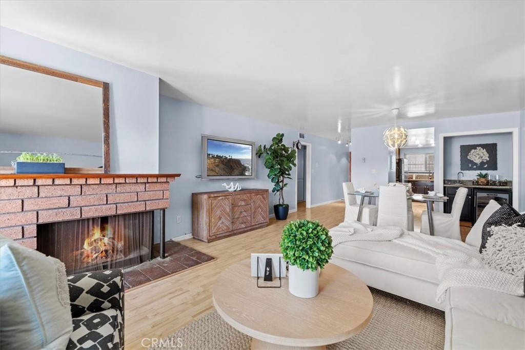 900 Cedar Street, Unit 106 El Segundo, CA 90245 - Photo 2 of 19