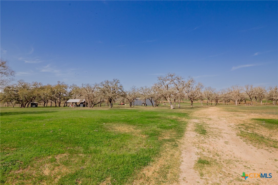 455 Suncrest Lane Victoria, TX 77905 - Photo 8 of 39 a view of an ocean
