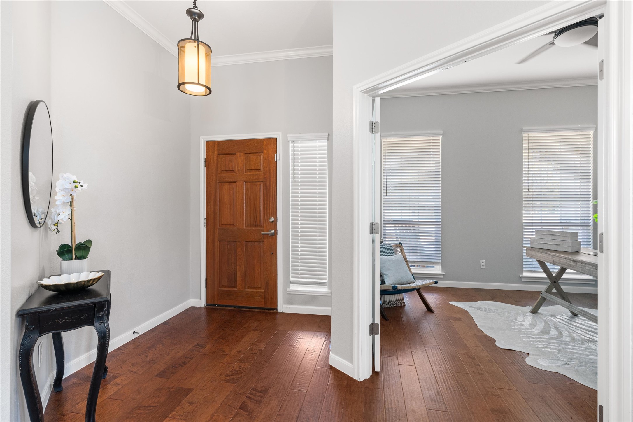 129 Summers Green Georgetown, TX 78633 - Photo 5 of 30 a view of a livingroom with wooden floor and a window