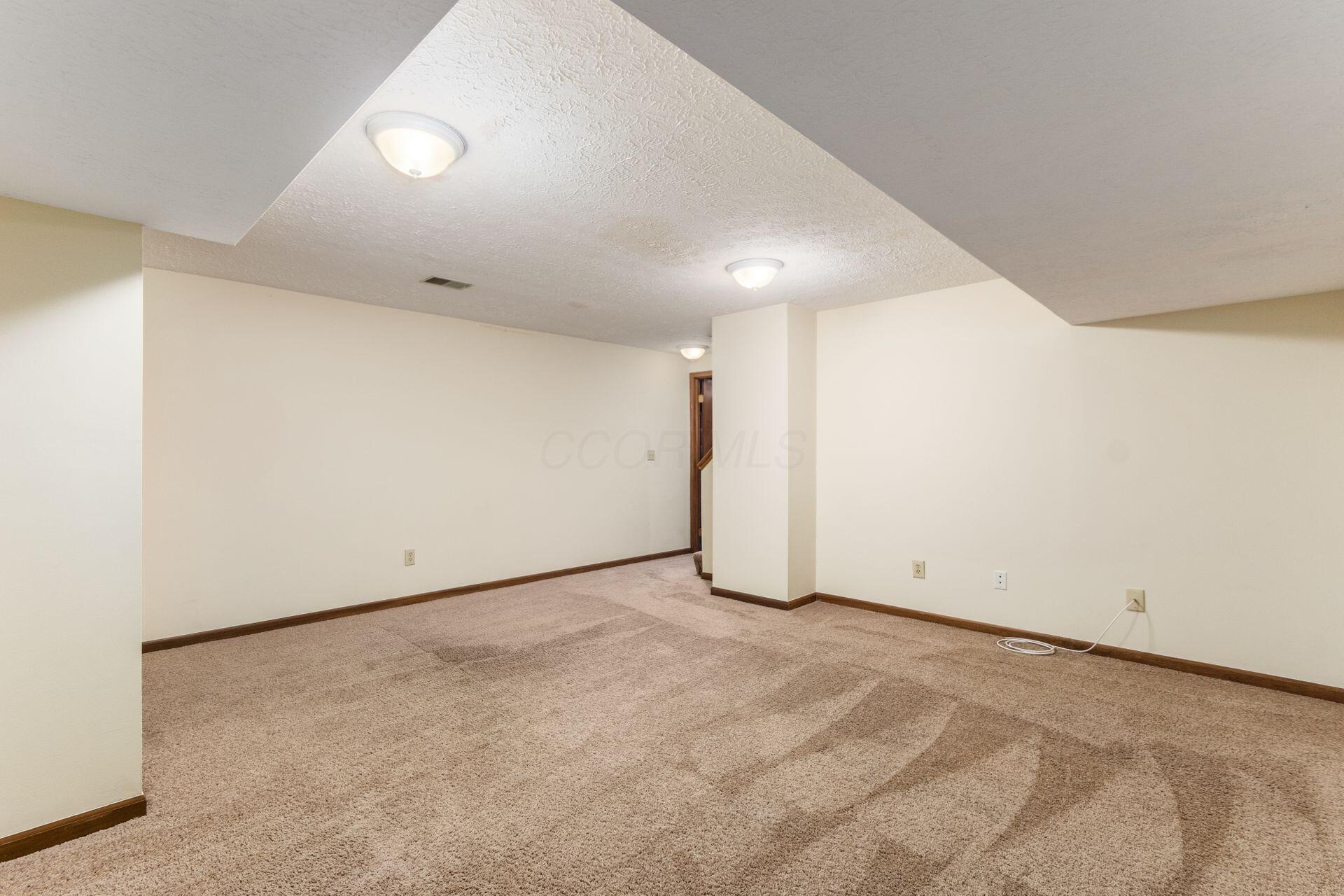 4847 Dierker Road Columbus, OH 43220 - Photo 24 of 30 LL Rec Room