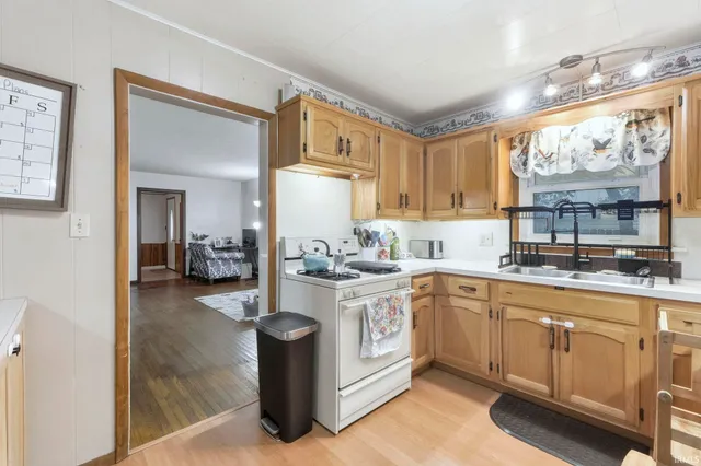 $190,000 | 309 South Maple Street, North Manchester, IN 46962