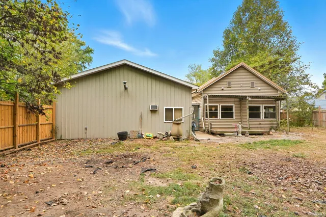 $190,000 | 309 South Maple Street, North Manchester, IN 46962