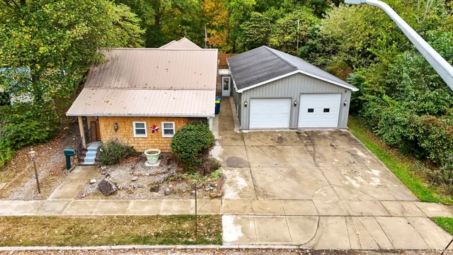 $190,000 | 309 South Maple Street, North Manchester, IN 46962