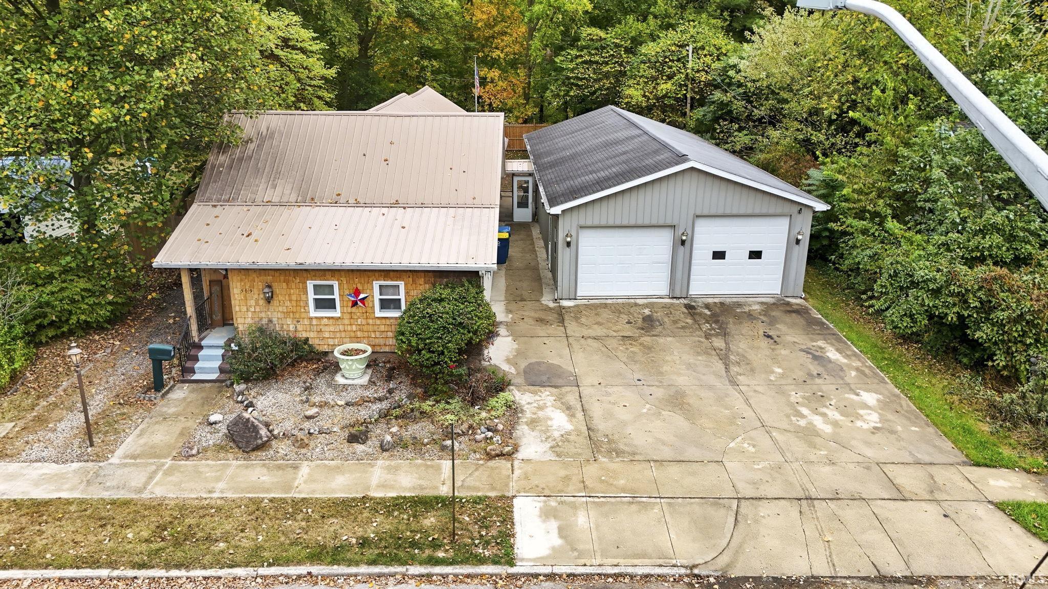 309 South Maple Street North Manchester, IN 46962 - Photo 3 of 36