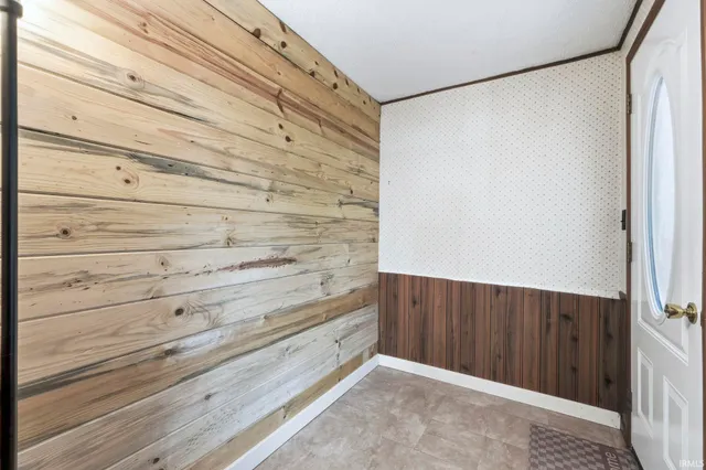 $190,000 | 309 South Maple Street, North Manchester, IN 46962