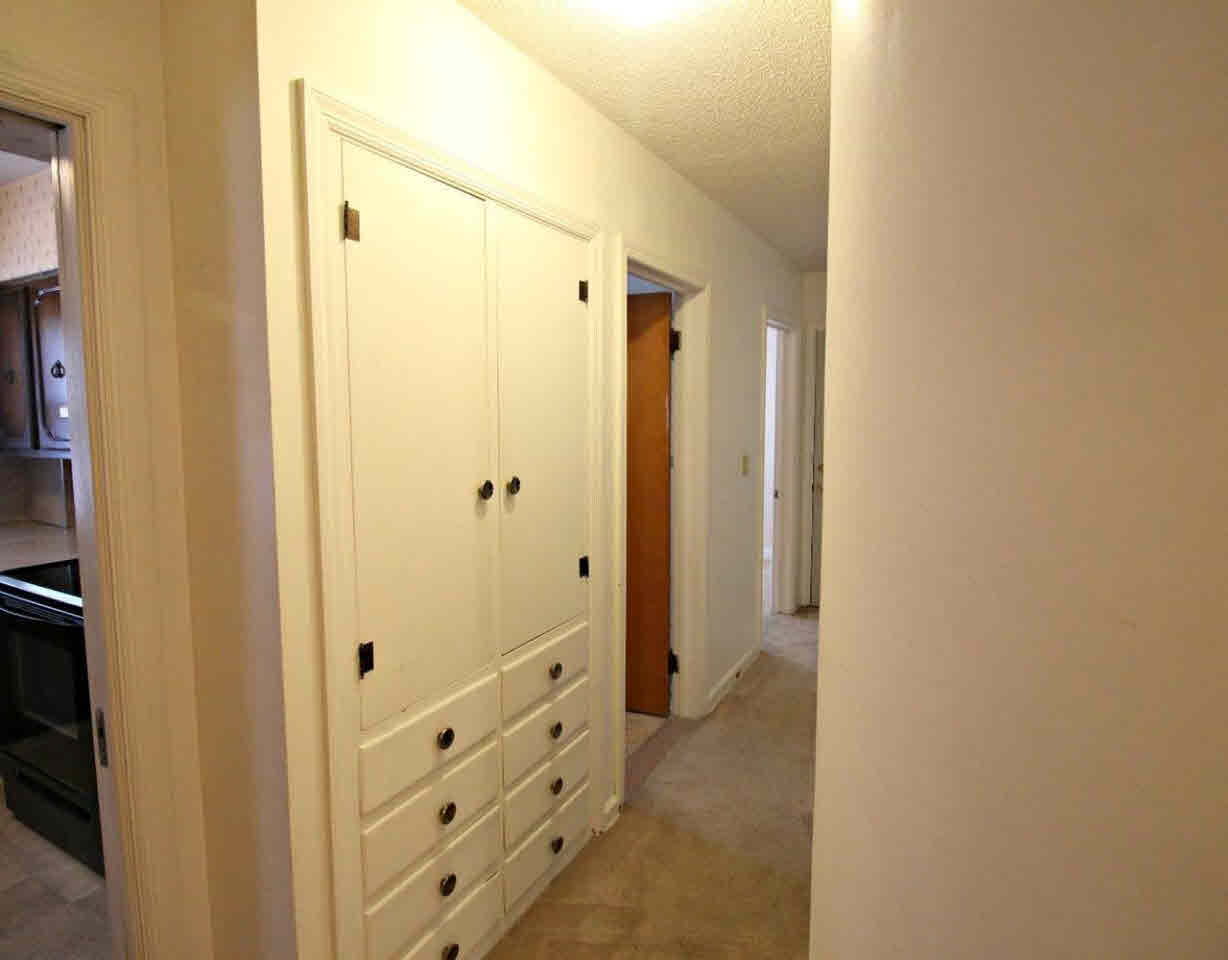 3109 Beecher Road Flint, MI 48503 - Photo 16 of 18 21317293-15.JPG
