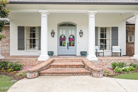 $650,000 | 1701 Squirrel Run Drive, New Iberia, LA 70560
