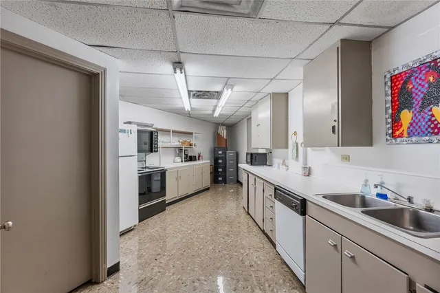 $375,000 | 823 South Water Street, Unit 5D, Corpus Christi, TX 78401