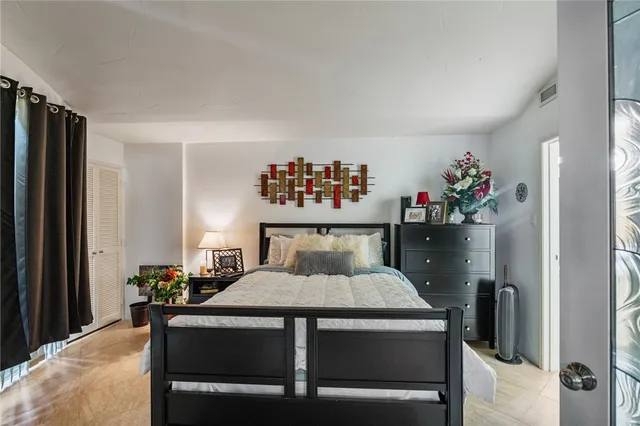 $375,000 | 823 South Water Street, Unit 5D, Corpus Christi, TX 78401