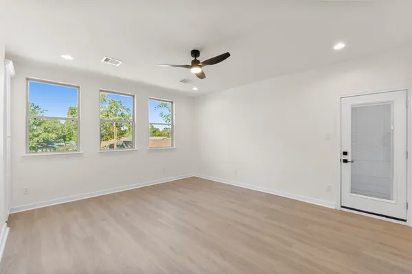 $2,300 | 14822 Spica Court, Willis, TX 77318