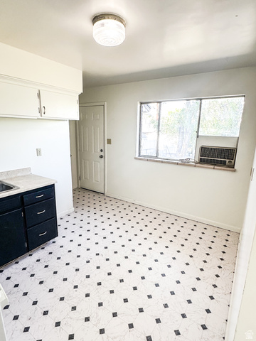 8810 South 280 East Sandy, UT 84070 - Photo 8 of 28