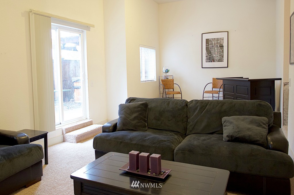 1209 Dayton Place Northeast Renton, WA 98056 - Photo 2 of 17 Gallery Image 2