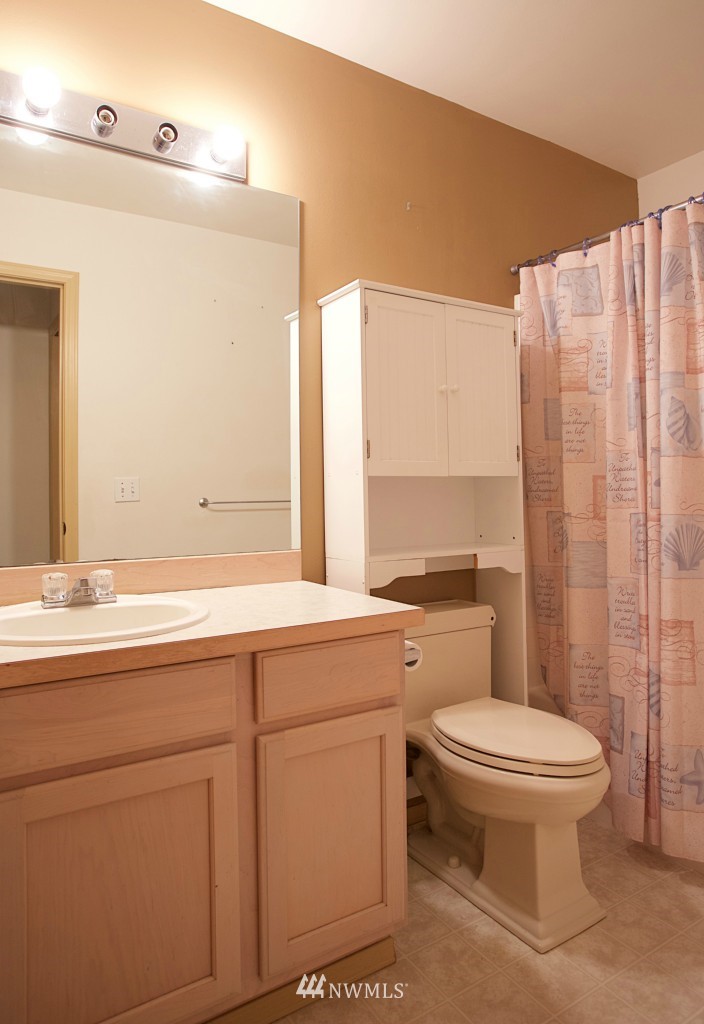 1209 Dayton Place Northeast Renton, WA 98056 - Photo 10 of 17 Gallery Image 10