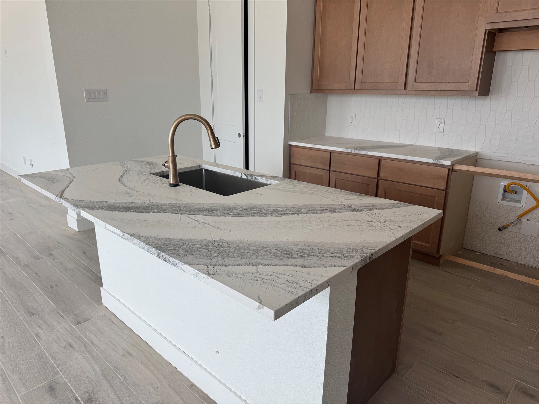 418 Rugged Rock Lane New Caney, TX 77357 - Photo 4 of 16