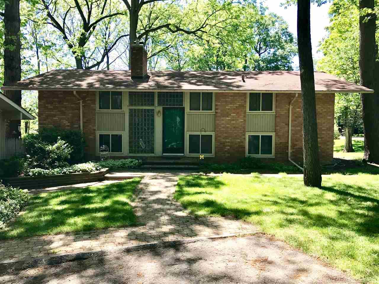 2961 Hillendale Drive Rochester Hills, MI 48309 - Photo 1 of 41