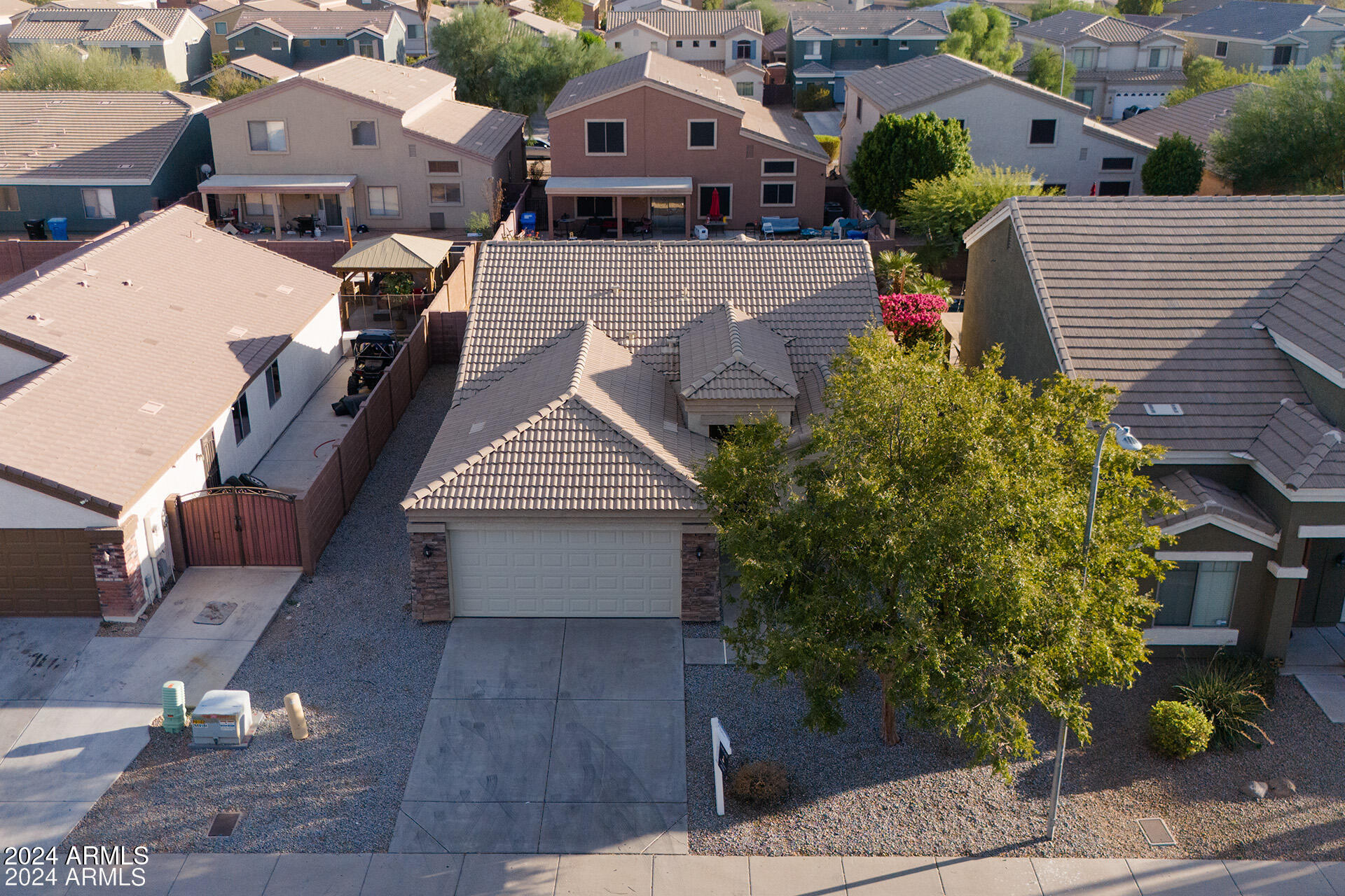 8335 West Crown King Road Tolleson, AZ 85353 - Photo 1 of 33 1