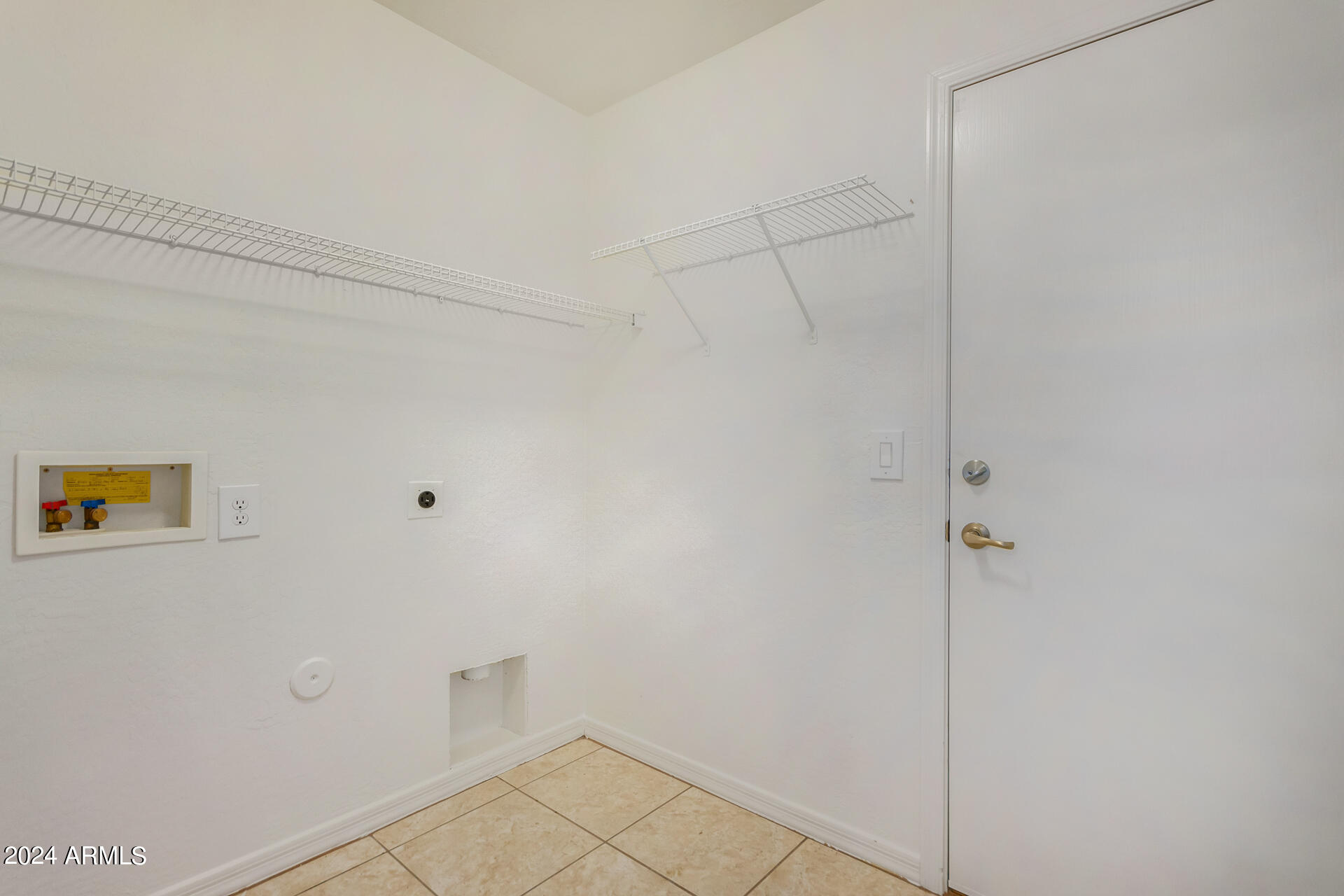 8335 West Crown King Road Tolleson, AZ 85353 - Photo 28 of 33 image21