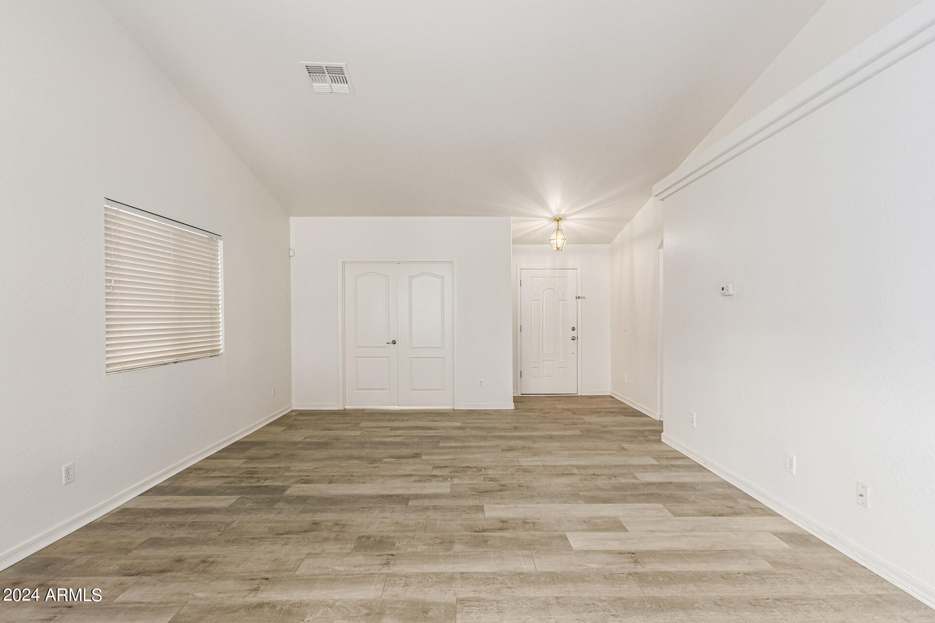 8335 West Crown King Road Tolleson, AZ 85353 - Photo 10 of 33 image5