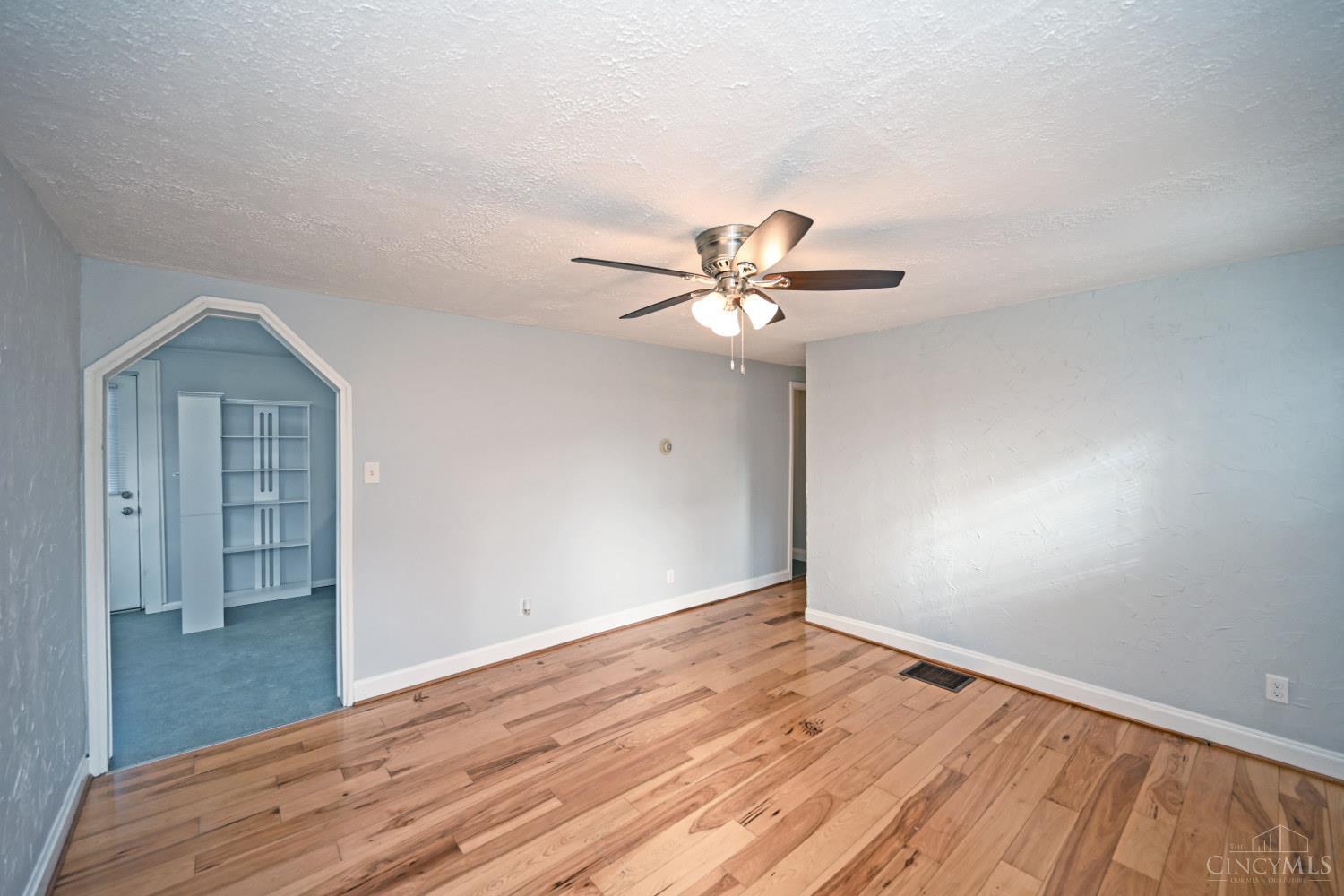 6210 Berauer Road, Unit 1 Cincinnati, OH 45248 - Photo 8 of 20