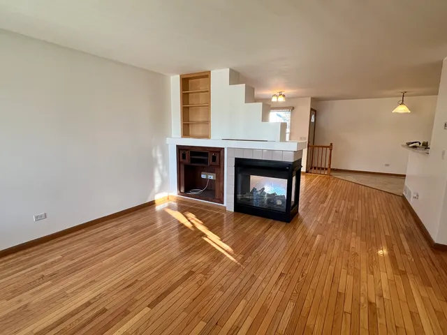 $314,900 | 142 Mountain Laurel Court, Romeoville, IL 60446