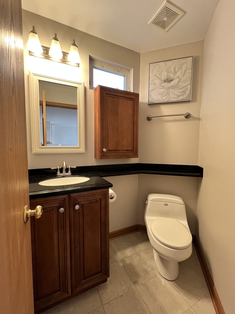 142 Mountain Laurel Court Romeoville, IL 60446 - Photo 5 of 27