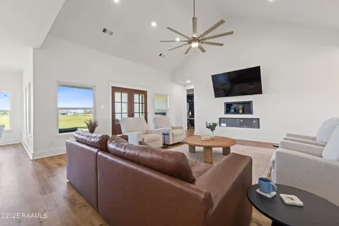 $775,000 | 12306 La Highway, Maurice, LA 70555