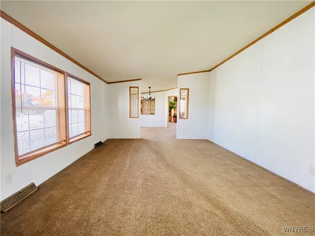 $124,900 | 837 Willowbrook Drive, Lockport, NY 14094