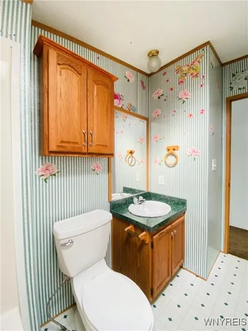 $124,900 | 837 Willowbrook Drive, Lockport, NY 14094