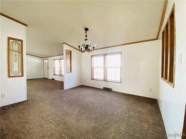 $124,900 | 837 Willowbrook Drive, Lockport, NY 14094