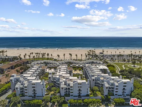 $3,700 | 2910 Neilson Way, Unit 604, Santa Monica, CA 90405