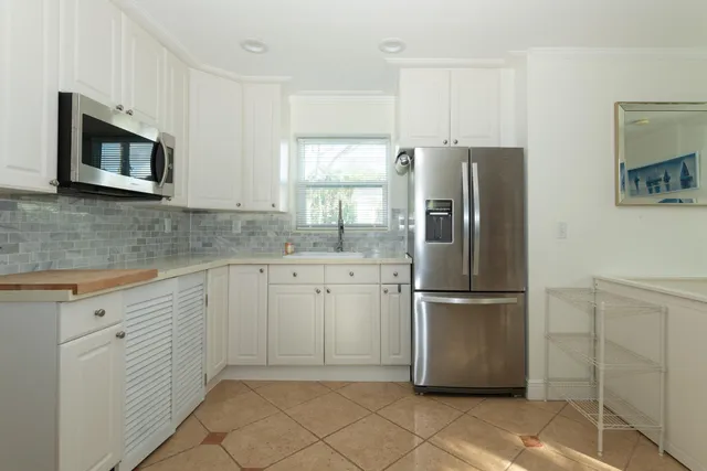 $1,800 | 245 Cortez Road, Unit B, West Palm Beach, FL 33405