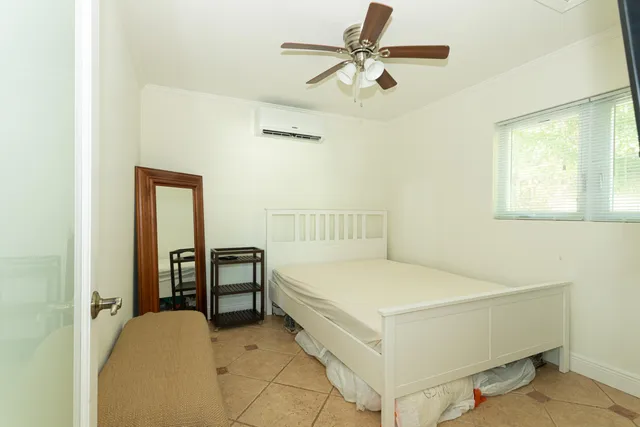 $1,800 | 245 Cortez Road, Unit B, West Palm Beach, FL 33405