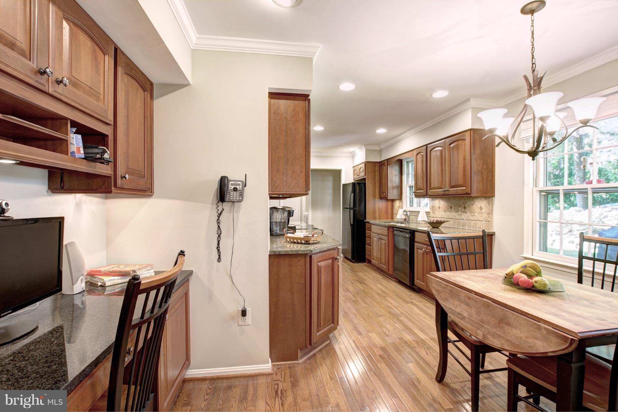 8927 Renshaw Court Springfield, VA 22153 - Photo 7 of 30 Kitchen