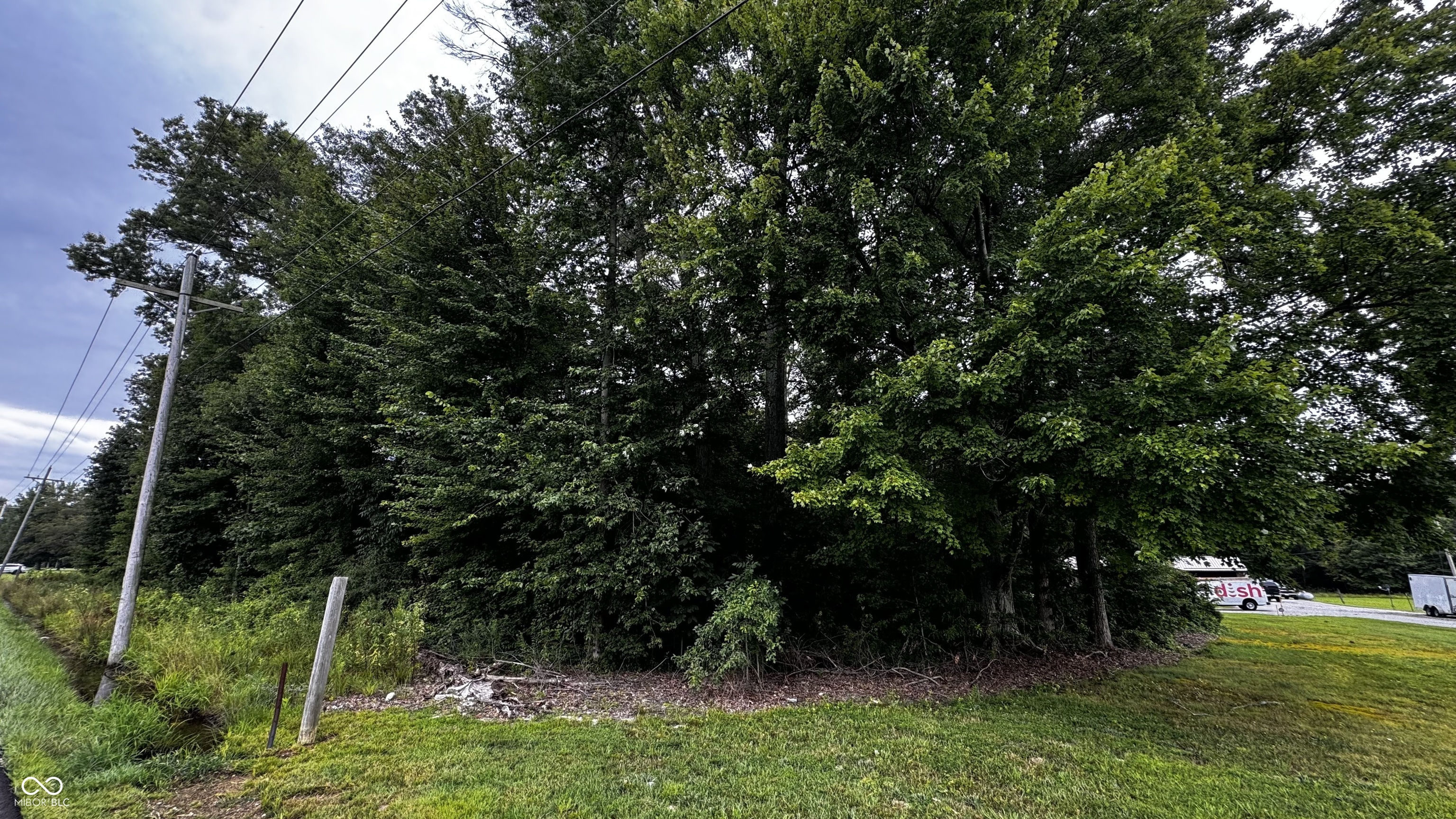 400 West Columbus, IN 47201 - Photo 2 of 2