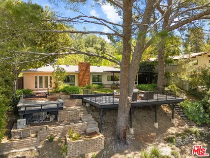$2,499,000 | 2521 La Condesa Drive, Los Angeles, CA 90049