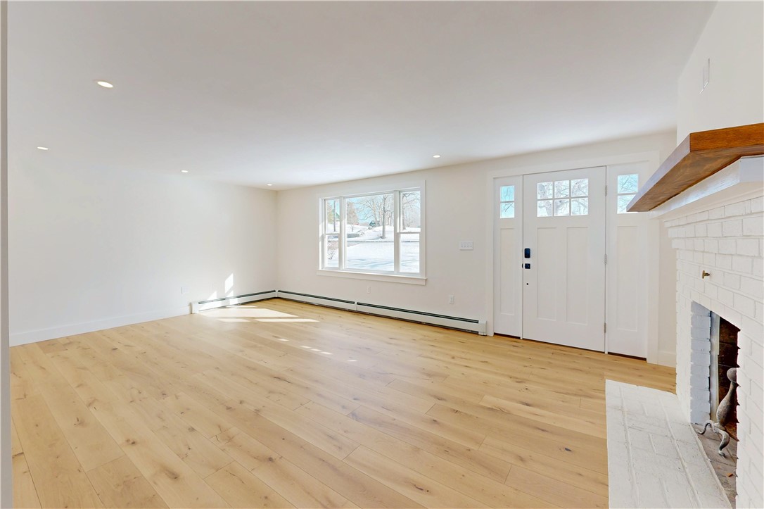 3211 Main Road Tiverton, RI 02878 - Photo 14 of 31