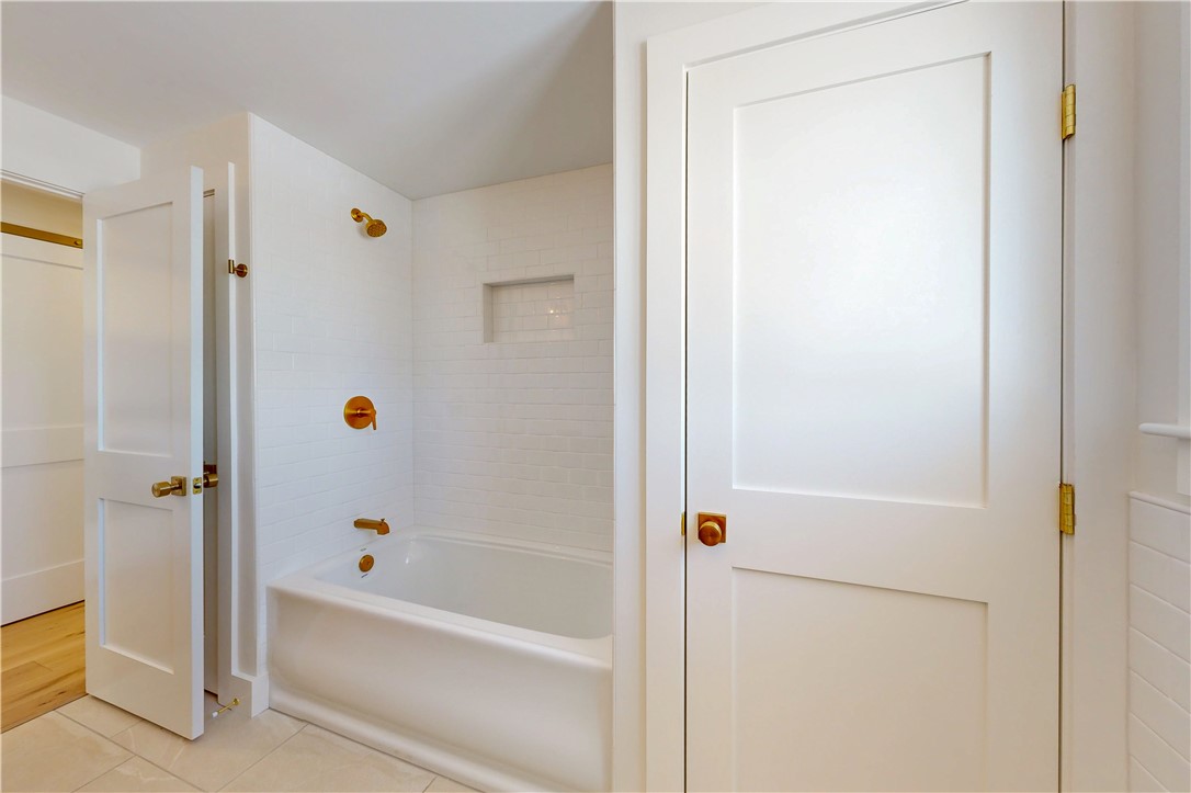 3211 Main Road Tiverton, RI 02878 - Photo 22 of 31