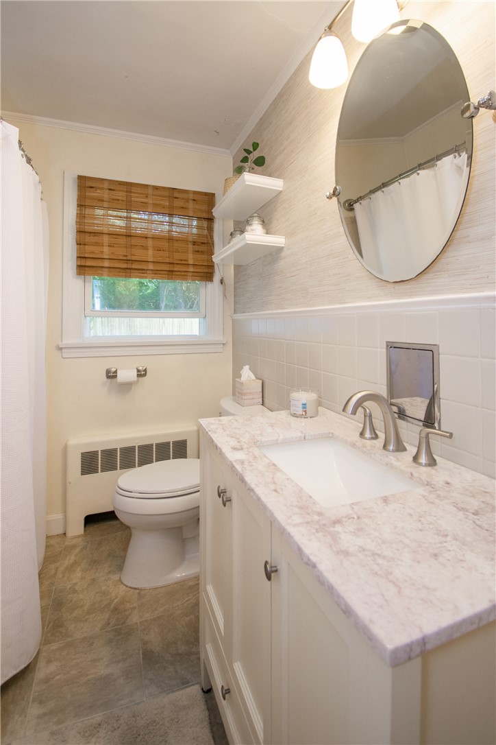 23 Sherwood Road Middletown, RI 02842 - Photo 15 of 33