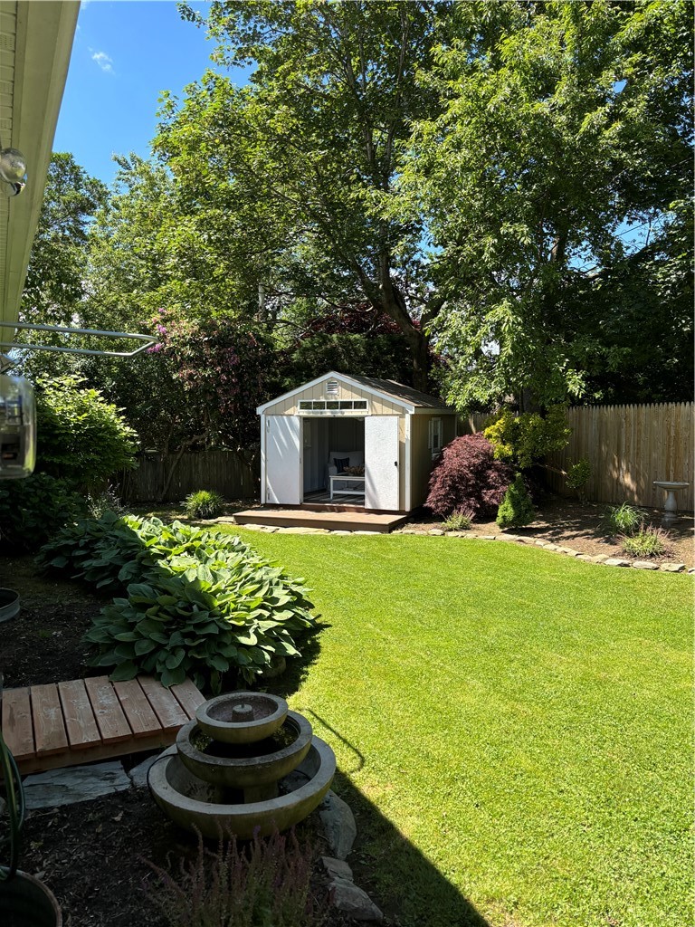 23 Sherwood Road Middletown, RI 02842 - Photo 26 of 33