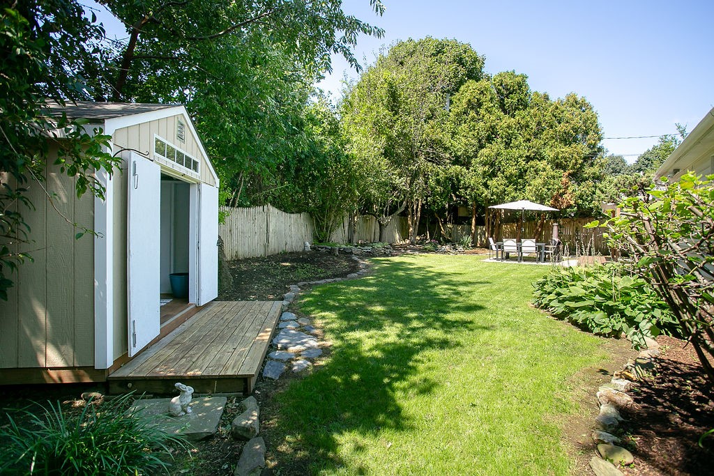 23 Sherwood Road Middletown, RI 02842 - Photo 27 of 33