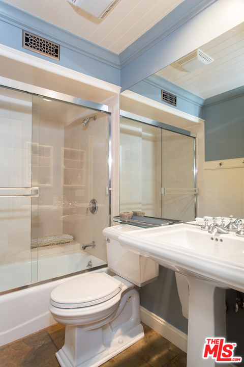 121 Reef Mall Marina del Rey, CA 90292 - Photo 12 of 54