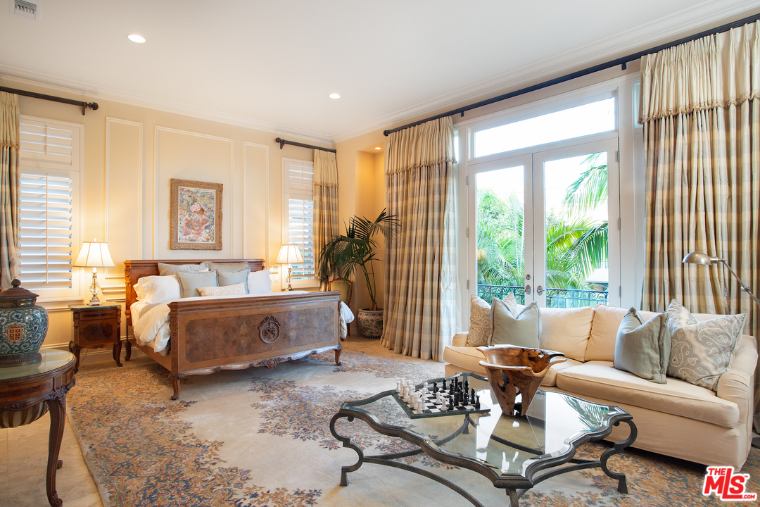 121 Reef Mall Marina del Rey, CA 90292 - Photo 3 of 54